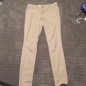 Skinny khaki pants
